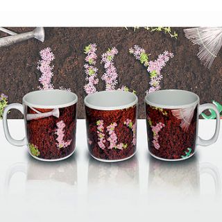 personalised garden mug by nazareth gifts