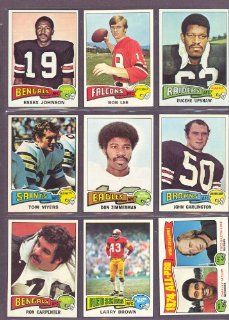 1975 Topps #188 Essex Johnson Bengals (NM/MT) at 's Sports Collectibles Store