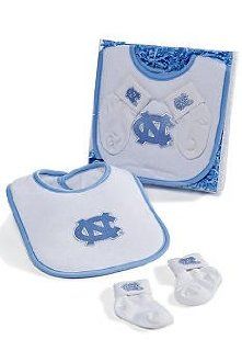 North Carolina Tarheels Baby Bib and Socks Gift Set  Infant And Toddler Sports Fan Apparel  Sports & Outdoors
