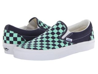 Vans Classic Slip On Dress Blues/Cabbage) Skate Shoes (Multi)