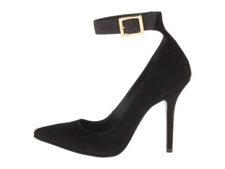 Stylish and elegant; the perfect companion for your LBD. Slip on pump