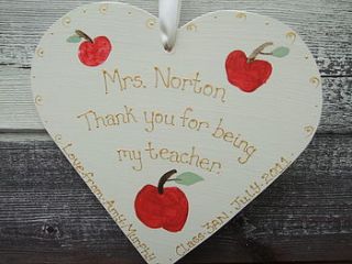 teacher's personalised sign by heart in art