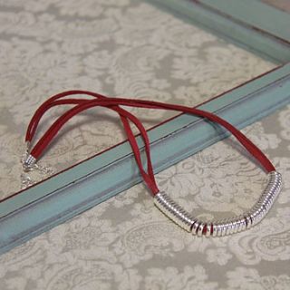 suede links necklace in raspberry by lisa angel