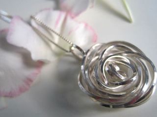 rosa pendant by bijou gifts