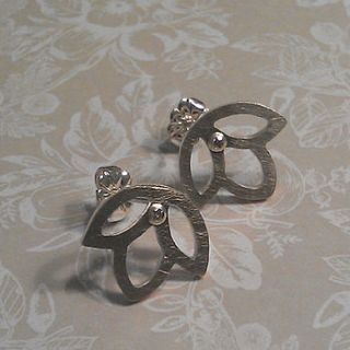 triple bud diamond earrings by jessica hewitt