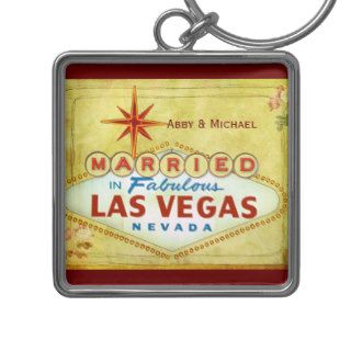 Married in Fabulous Las Vegas   Vintage Key Chains