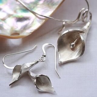 lily pendant and earrings set by claire mistry