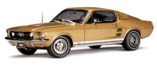 1967 Ford Mustang GT390 1/18 Gold Toys & Games