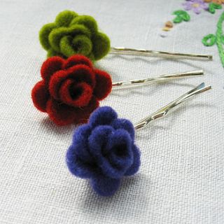 wool felt rose hairslide by donna smith designs