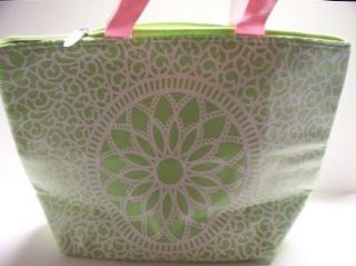Two's Company   Chantilly Chic Thermal Tote, Insulated Lunch Bag, Cooler, Green with White Design Clothing