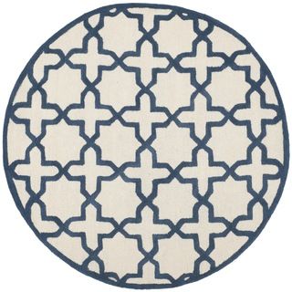 Safavieh Handmade Moroccan Cambridge Ivory/ Navy Wool Rug (6 Round)