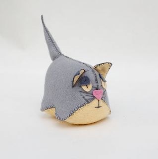 felt cat sewing kit by gemima craft kits