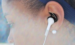 Earhoox   The Earbud Cure