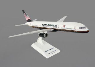Skymarks N. American Airlines B757 200 1/150 (**)   Hobby Model Aircraft Building Kits