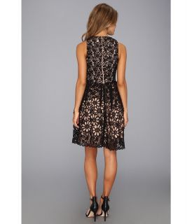French Connection Daisy Chain Lace 71AHD Black Lace/Warm Nougat