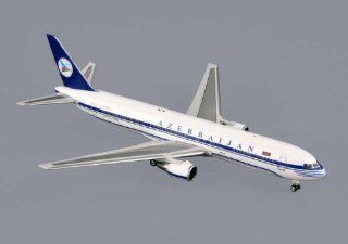 Phoenix Azerbaijan 767 300 1/400 REG#4K A101   Airplane Model Building Kits