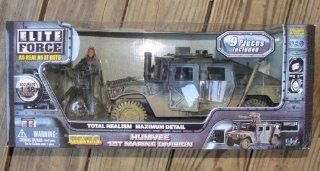 BBI Elite Force 118 scale Humvee 1st Marine Division Military Vehicle with Driver and TOW Missile Launcher Toys & Games