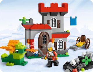 LEGO Knight and Castle Building Set (5929)      Toys