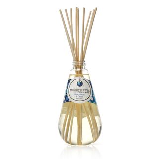 Modern Notes 10 ounce Blue Cedar Home Fragrance Diffuser And Reed Set