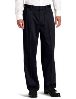 Dockers Men's Never Iron Essential Khaki D4 Relaxed Fit Pleated Cuffed Pant at  Mens Clothing store