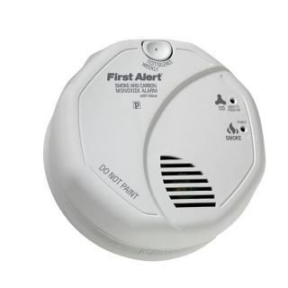 First Alert AC Hardwired Voice Alert Carbon Monoxide Alarm and Smoke Detector with Battery Back Up