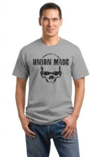 Art2Shirt Men's USA Made Union Skull Tee at  Mens Clothing store