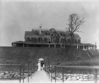 1905 photo of Yacht club, Oyster Bay, Long Island, N.Y. Couple walking on far f4  