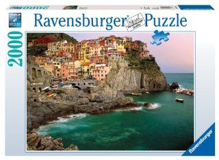 Ravensburger Cinque Terre, Italy   2000 Piece Puzzle Toys & Games