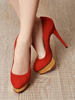 Dolly signature pumps  Charlotte Olympia