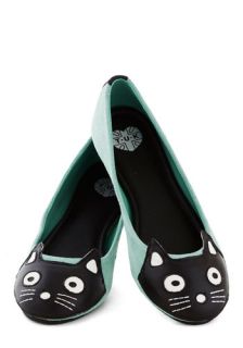 Up Your Alley Cat Flat in Mint  Mod Retro Vintage Flats