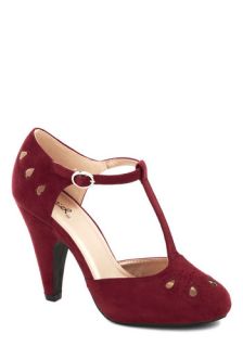 Dynamic Debut Heel in Burgundy  Mod Retro Vintage Heels