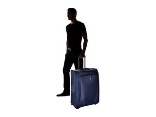 Travelpro Maxlite® 4   26 Expandable Rollaboard Blue