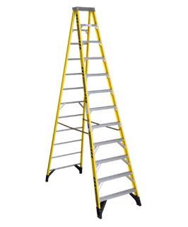 Werner 7312 12 ft. Fiberglass Step Ladder   Ladders and Scaffolding