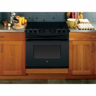 GE  30 Drop In Electric Range   Black