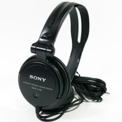 Наушник монитор. Sony MDR v150. Sony v730 Headphones. Sony Studio Monitor. Наушники Sony v50 мониторные.